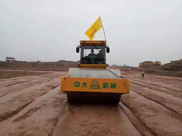 江西省廣昌至吉安高速公路路基施工